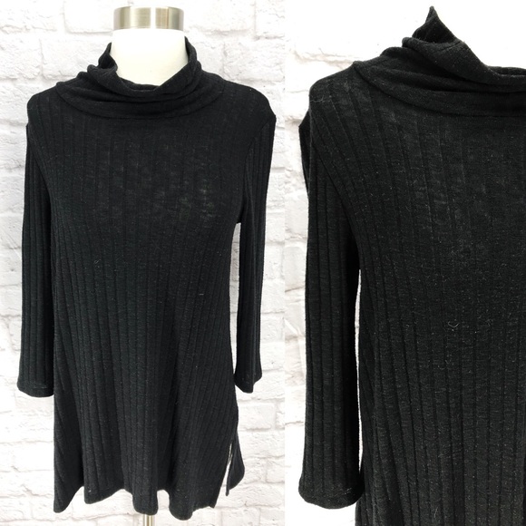 black turtleneck tunic top